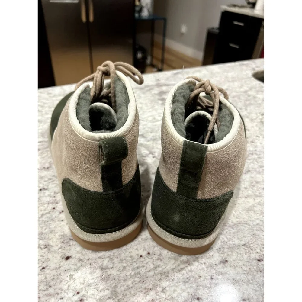 UGG Neumel Mens Forest Green Sand Two Tone Suede Shearling Chukka Boots Size 13